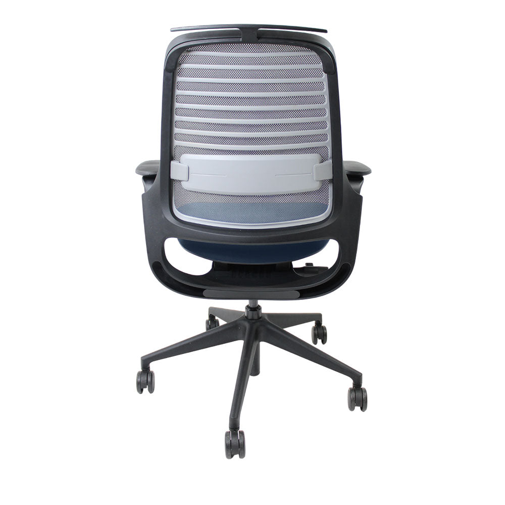 Steelcase Silla de oficina ergonómica Serie 1 con respaldo de malla en tela azul - Reacondicionada