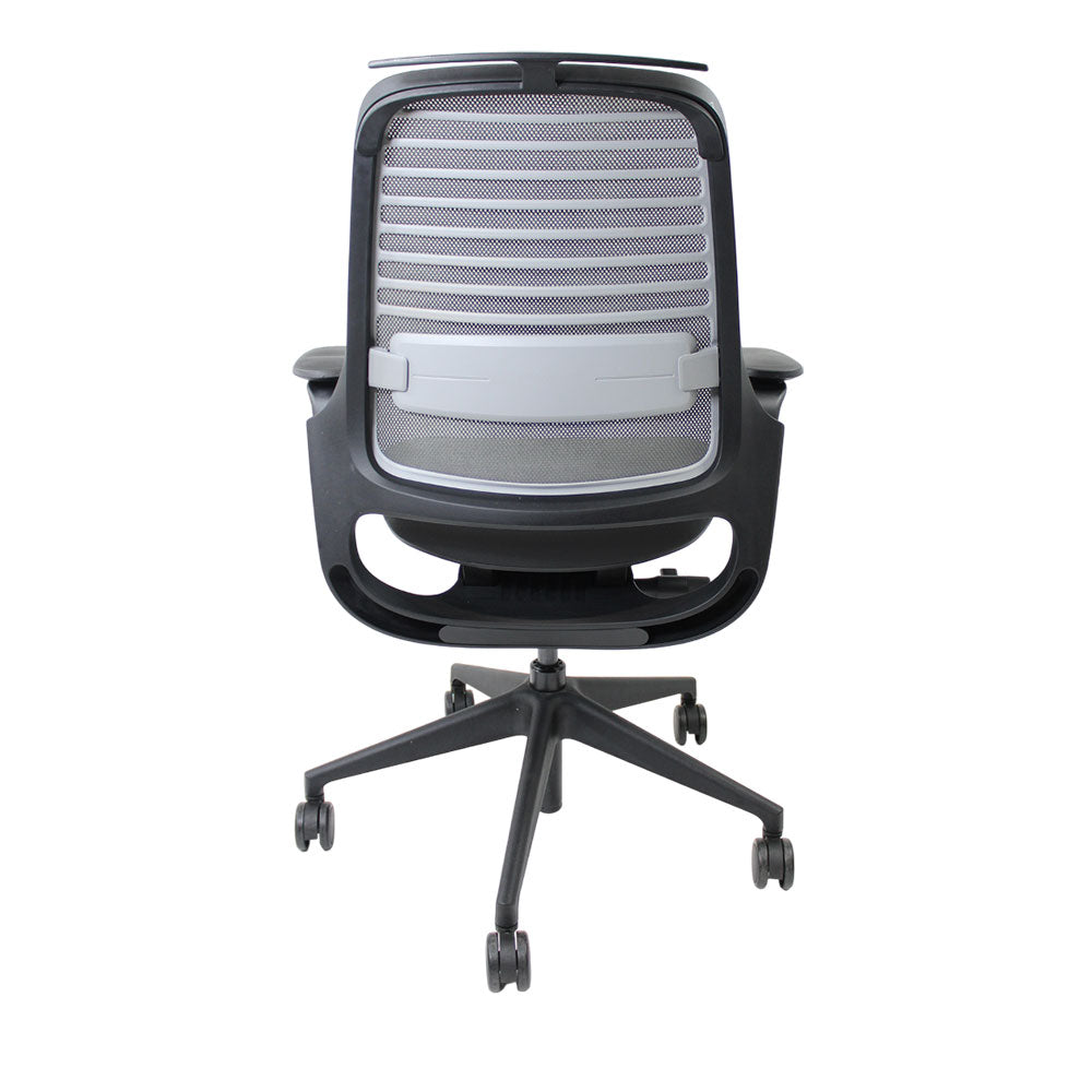 Steelcase Silla de oficina ergonómica Serie 1 con respaldo de malla en tela gris - Reacondicionada