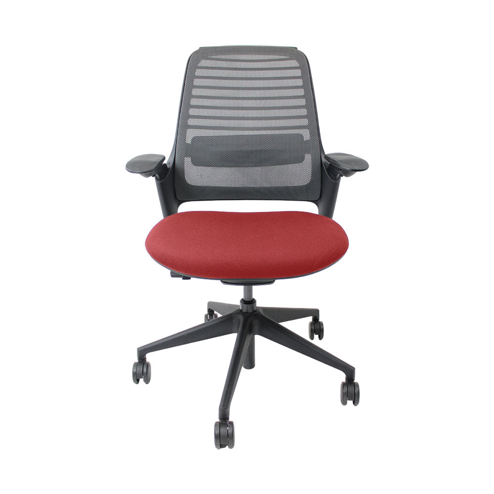 Steelcase Silla de oficina ergonómica Serie 1 con respaldo de malla en tela roja - Reacondicionada
